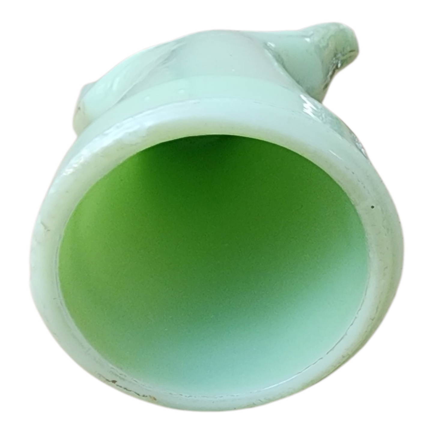 Jadeite glass ring holder